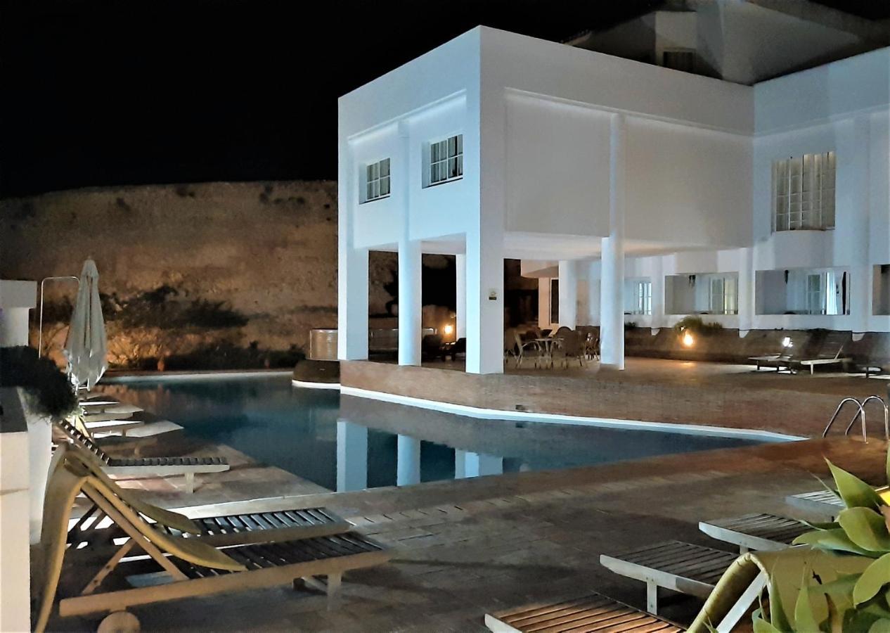 City Walls Rooftop Terrace Duplex @ Citycenter & Beach Lagos Exterior photo